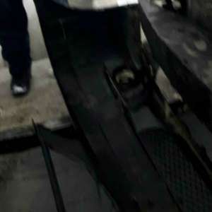 Mazda izolată termic cu țigări de contrabandă                           