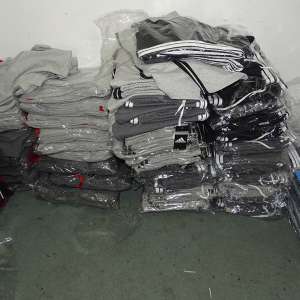 Aproximativ 7.000 de bunuri  susceptibile a fi contrafăcute, descoperite la P.T.F. Giurgiu