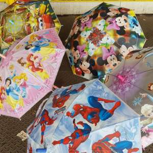  Bunuri în valoare de peste 36.000 lei susceptibile a fi        contrafăcute, confiscate în Portul Constanţa Sud Agigea