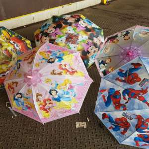  Bunuri în valoare de peste 36.000 lei susceptibile a fi        contrafăcute, confiscate în Portul Constanţa Sud Agigea