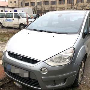 Autoturism căutat în Germania, depistat de poliţiştii de frontieră