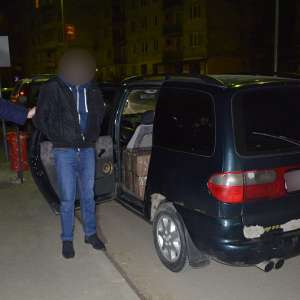 Contrabandă de ţigări cu sania, la frontiera de nord