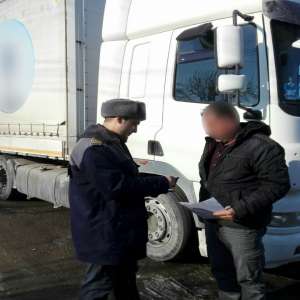 Șofer “necorespunzător” depistat la controlul de frontieră