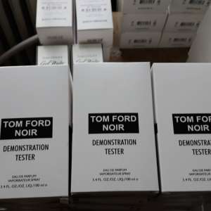 Sute de parfumuri susceptibile a fi contrafăcute, confiscate în P.T.F. Negru Vodă și P.T.F. Vama Veche