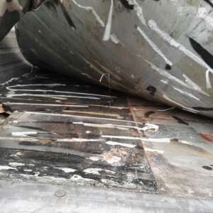 53 de baxuri cu țigări descoperite în remorca unui camion, în PTF Siret