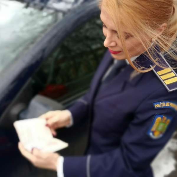 La volan cu permis de conducere bulgăresc fals