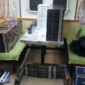Peste 6.000 pachete cu ţigări de contrabandă, descoperite la bordul unei nave sosite în Portul Constanța