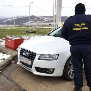 Autoturism căutat de autorităţile austriece, confiscat de poliţiştii de frontieră cărășeni