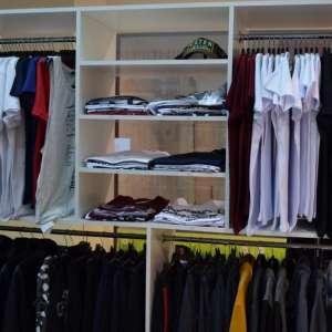 Bunuri susceptibile a fi contrafăcute, confiscate de poliţiştii de frontieră gălăţeni şi brăileni