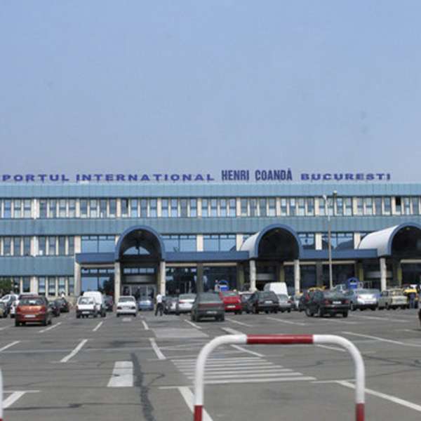 Cetăţean bulgar, cercetat pentru comportament agresiv în aeronavă