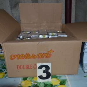 Percheziţii domiciliare la Rădăuți Prut: aproximativ 40.000 ţigarete de contrabandă descoperite