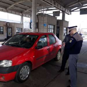 Unchi şi nepot cercetaţi pentru săvârşirea unor infracţiuni la regimul circulaţiei
