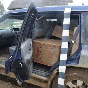 Peste 13.500 pachete țigări confiscate la frontiera de nord