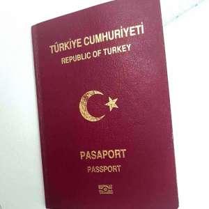 Document în care erau aplicate ștampile și vize false,descoperit la Punctul de Trecere a Frontierei Aeroport Iași