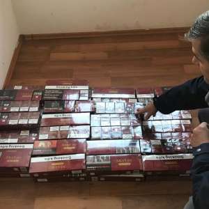 Țigări de contrabandă confiscate de polițiștii de frontieră severineni