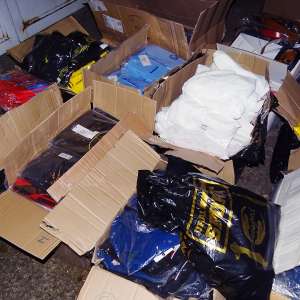 Aproximativ 1.200 de bunuri susceptibile a fi contrafăcute, confiscate la P.T.F. Calafat