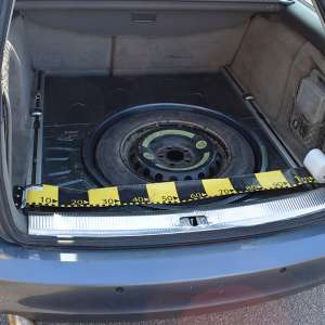 Peste 2.300 pachete de ţigări, confiscate la Borș