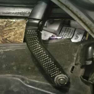 Țigări de contrabandă descoperite în bordul unui Citroen