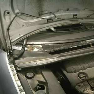 Țigări de contrabandă descoperite în bordul unui Citroen