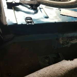 Țigări de contrabandă descoperite sub bancheta din spate a unui autoturism   