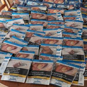 Tutun ascuns în maşină, descoperit în P.T.F Salonta