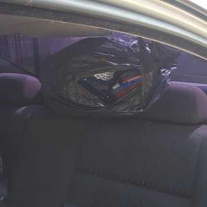 Tutun ascuns în maşină, descoperit în P.T.F Salonta