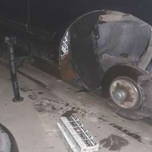 Mercedes antifonat cu țigări de contrabandă