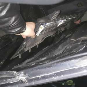 Mercedes antifonat cu țigări de contrabandă