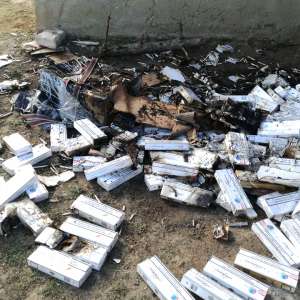Un botoșănean a fost prins de polițiștii de frontieră în timp ce incendia țigări de contrabandă