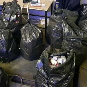 Peste 69.000 de țigarete de contrabandă descoperite cu ajutorul câinelui poliţist