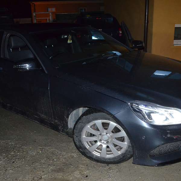 Mercedes căutat de autoritățile din Marea Britanie, descoperit de poliţiştii de frontieră