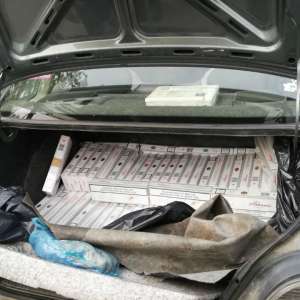 Autoturism plin cu țigări de contrabandă, depistat de polițiștii de frontieră timișeni   	
