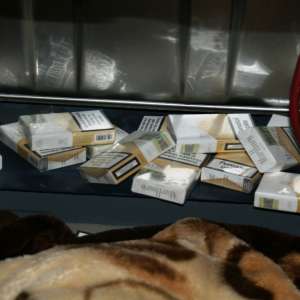 Țigări de contrabandă descoperite la frontiera de est
