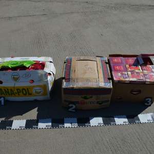 122 kg tutun și 2.370 pachete țigări confiscate de polițiștii de frontieră
