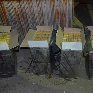 122 kg tutun și 2.370 pachete țigări confiscate de polițiștii de frontieră