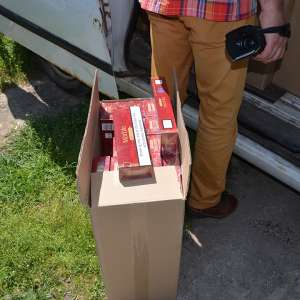Peste 91.900 de pachete cu țigări de contrabandă descoperite în urma unor percheziţii domiciliare