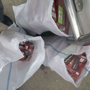 Alt autocamion, aceeași metodă de ascundere a țigărilor de contrabandă