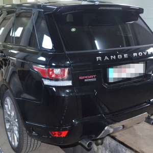 Patru autoturisme căutate de autorităţi, descoperite la frontieră