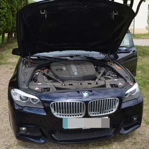 Patru autoturisme căutate de autorităţi, descoperite la frontieră