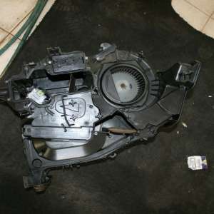 Bunuri în valoare de peste 95.600 lei, confiscate în urma unor acţiuni la frontieră