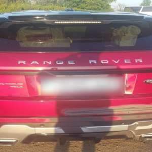 Țigări de contrabandă, ascunse în valize