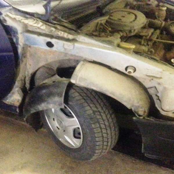 Şi-a modificat bordul autoturismului, pentru a ascunde țigări de contrabandă