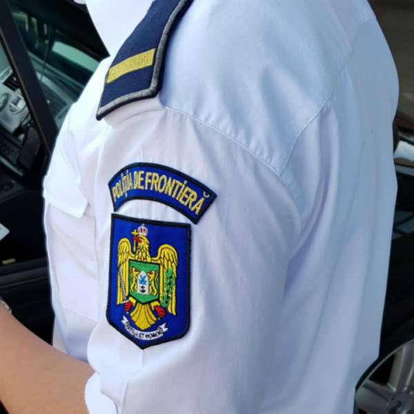 Româncă depistată cu document fals la frontieră