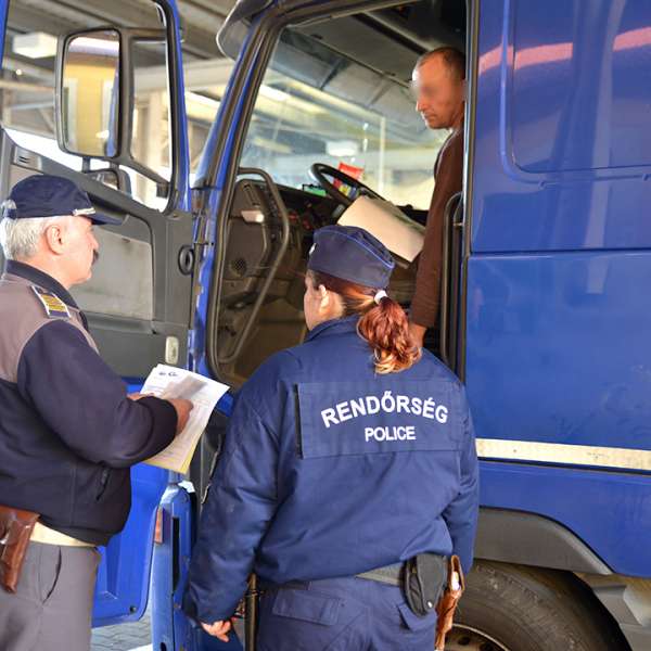 Trafic restricţionat temporar pe teritoriul Ungariei pentru automarfare