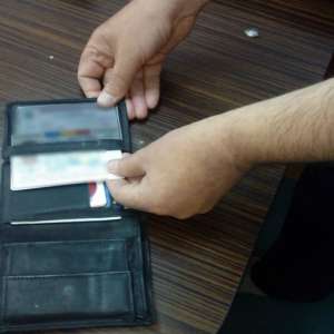 Carte de identitate falsă, descoperită la controlul de frontieră