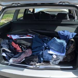 Bunuri contrafăcute, ce poartă numele unor mărci de renume descoperite de polițiștii de frontieră la Sighetu Marmației