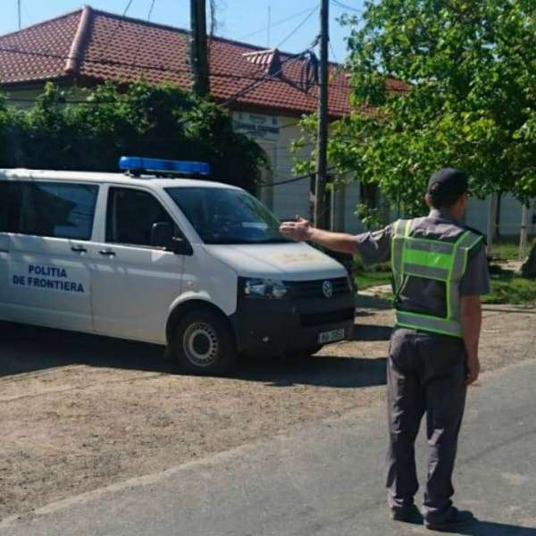 Depistat la volanul unui autoturism deşi avea permisul reţinut