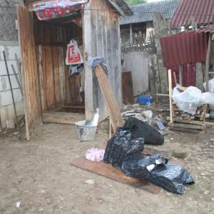 Descinderi la membrii unei rețele specializate în contrabanda cu țigări
