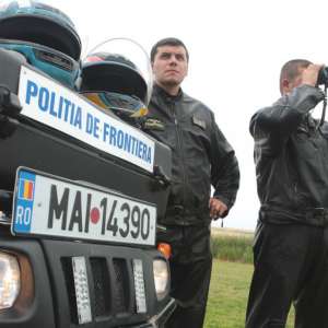 Reţea specializată în traficul de migranţi, destructurată de poliţiştii  de  frontieră timişeni