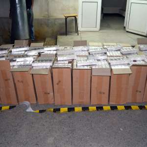 Aproximativ 25.500 pachete cu ţigări, confiscate în urma unor acţiuni la frontiera cu R. Moldova
